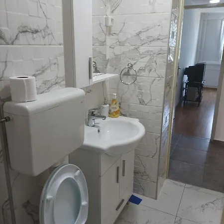 Apartament *
